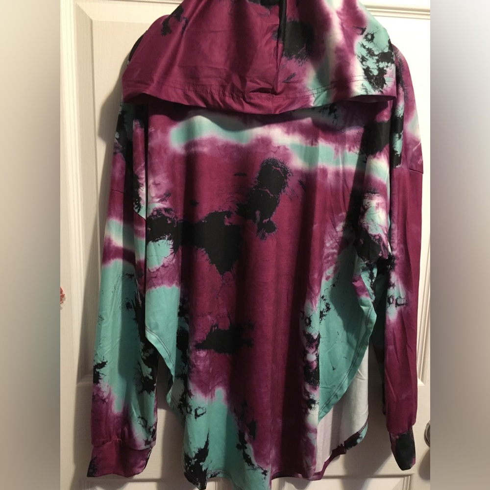Tie Dye Hooded Shirt - Picture 4 of 12